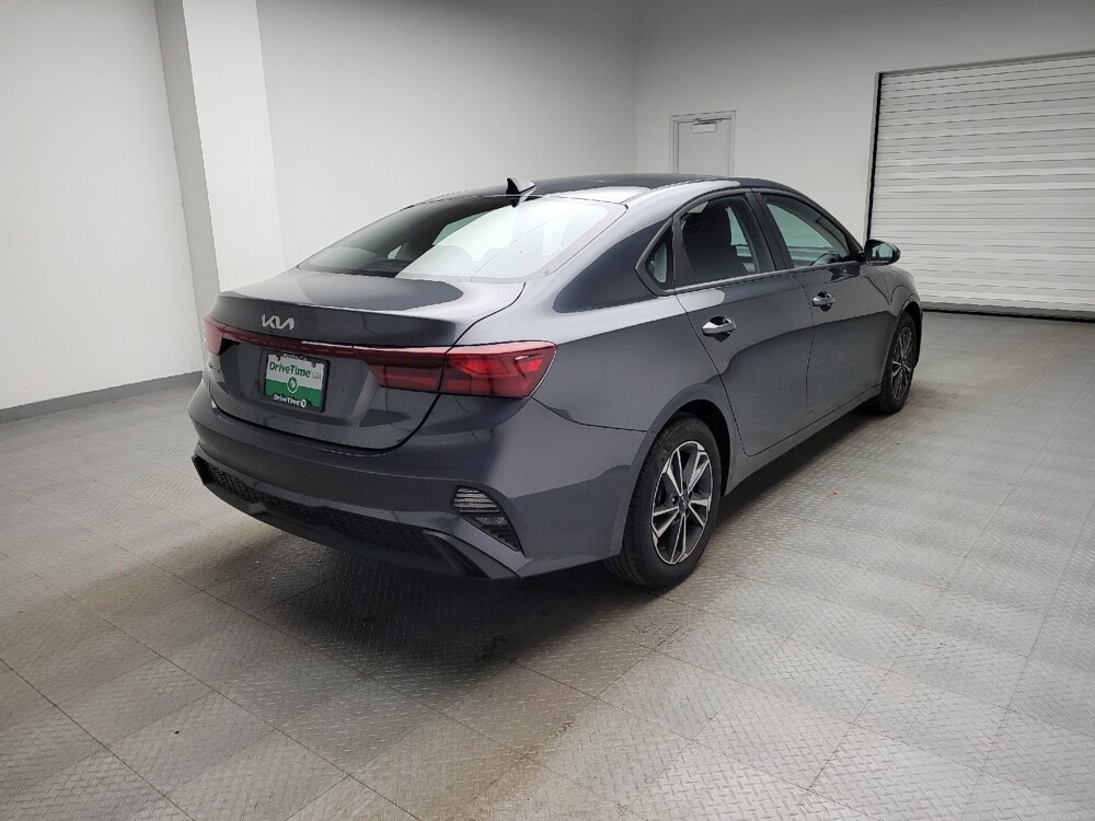 2023 Kia Forte in Grand Rapids, MI 49508 - 18130418 9
