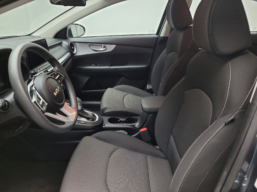 2023 Kia Forte in Grand Rapids, MI 49508 - 18130418 17