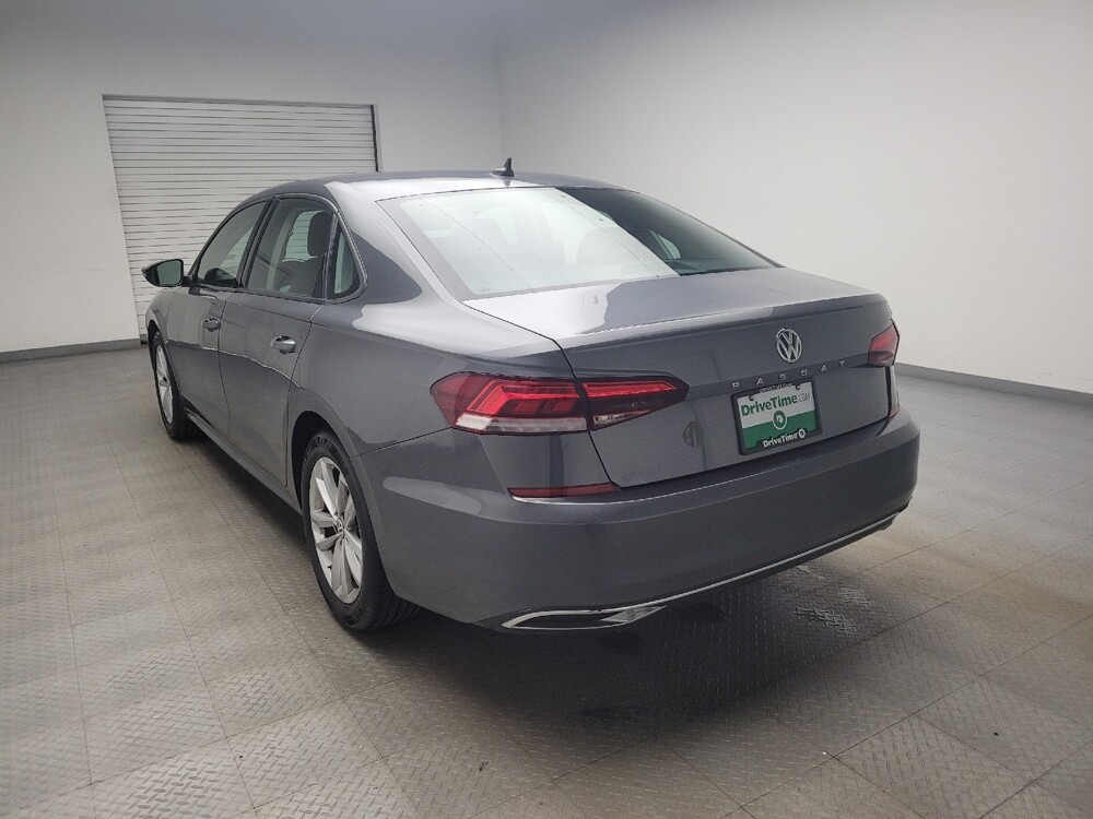 2021 Volkswagen Passat in Taylor, MI 48180 - 18130419 5