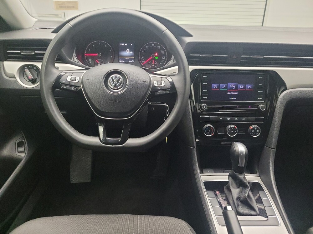 2021 Volkswagen Passat in Taylor, MI 48180 - 18130419 22
