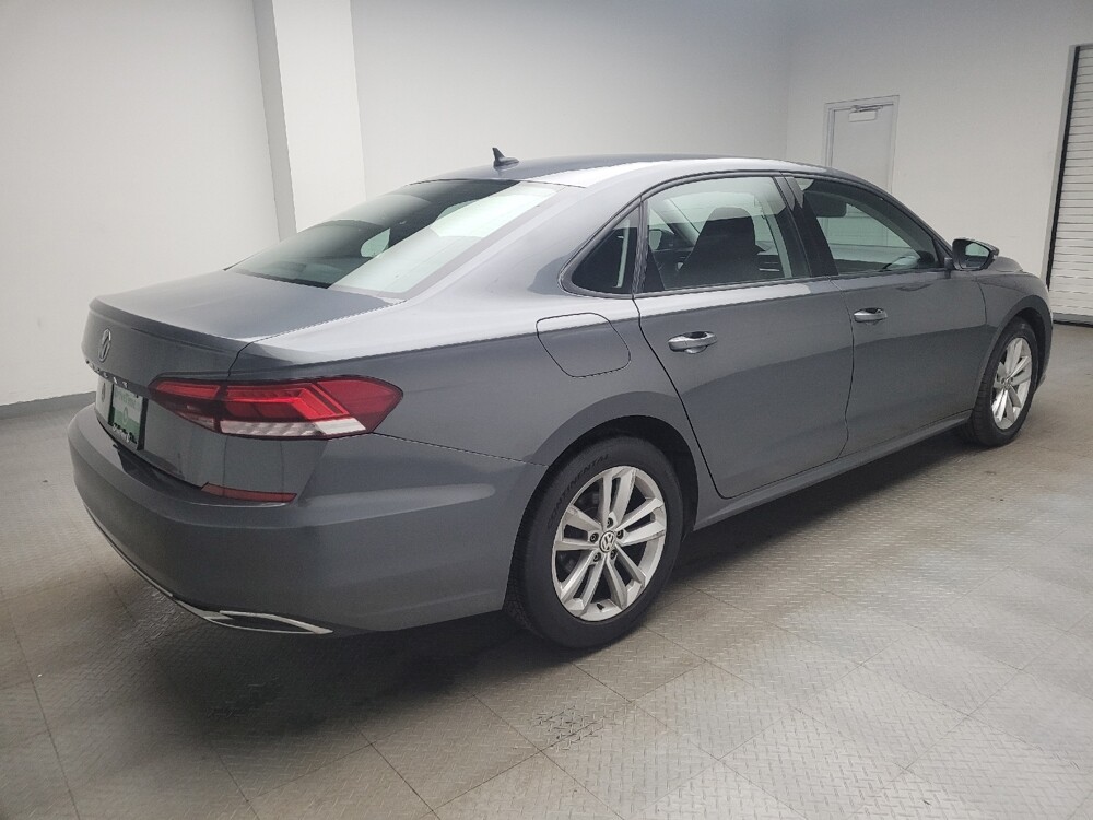 2021 Volkswagen Passat in Taylor, MI 48180 - 18130419 10