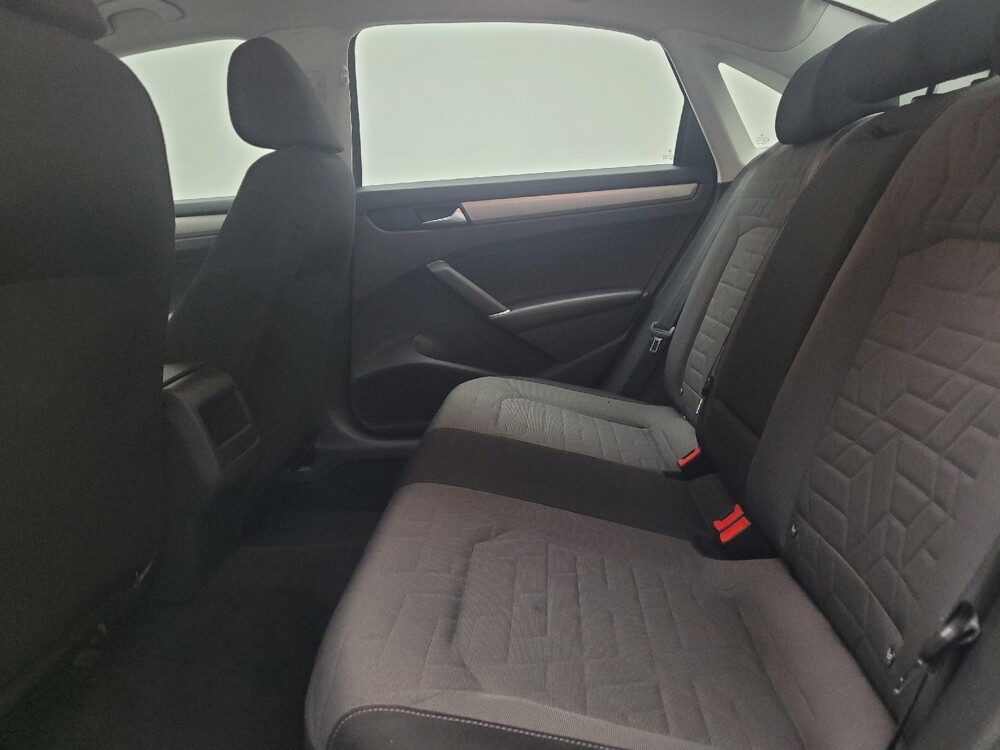 2021 Volkswagen Passat in Taylor, MI 48180 - 18130419 18
