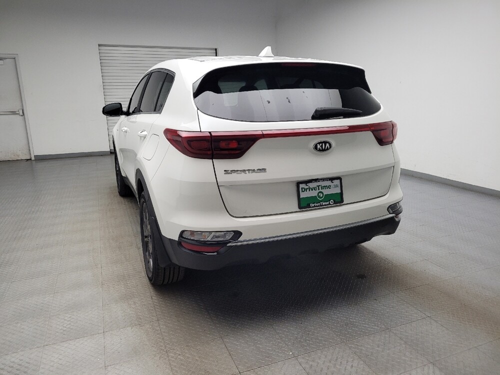 2022 Kia Sportage in Taylor, MI 48180 - 18130420 6