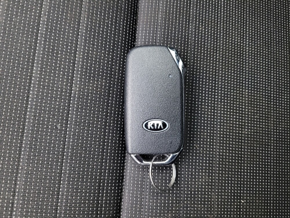 2022 Kia Sportage in Taylor, MI 48180 - 18130420 32