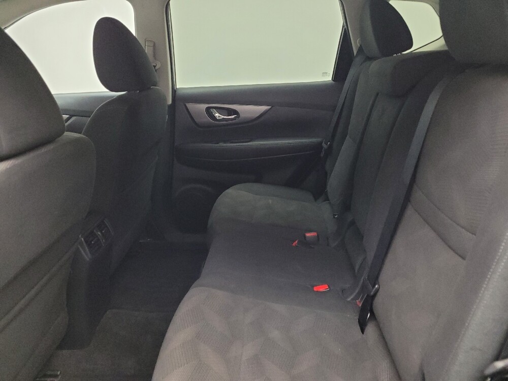 2016 Nissan Rogue in Taylor, MI 48180 - 18130421 18