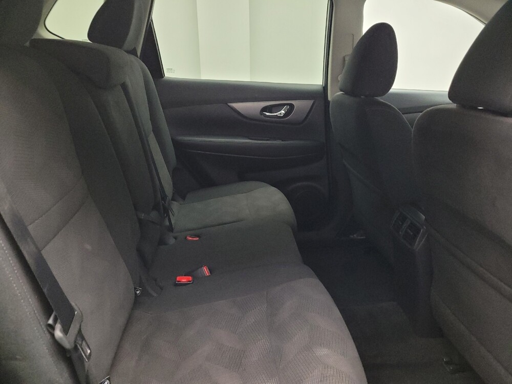 2016 Nissan Rogue in Taylor, MI 48180 - 18130421 19