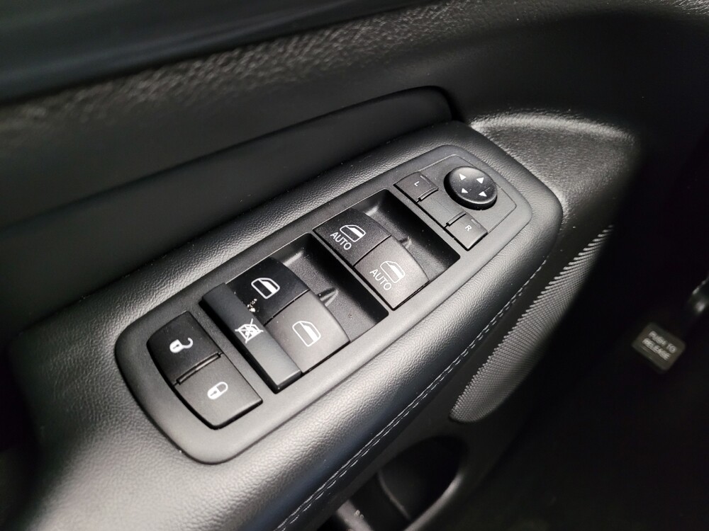 2021 Jeep Grand Cherokee in Taylor, MI 48180 - 18130423 27