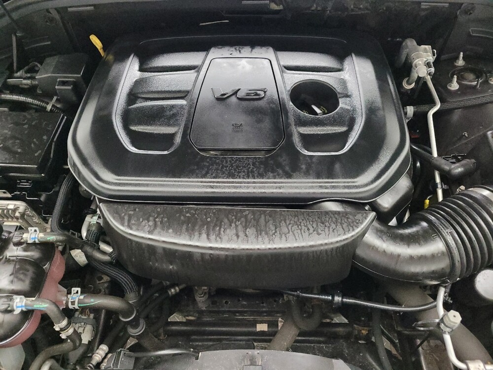 2021 Jeep Grand Cherokee in Taylor, MI 48180 - 18130423 30