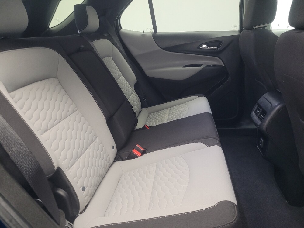 2020 Chevrolet Equinox in Indianapolis, IN 46222 - 18130424 19