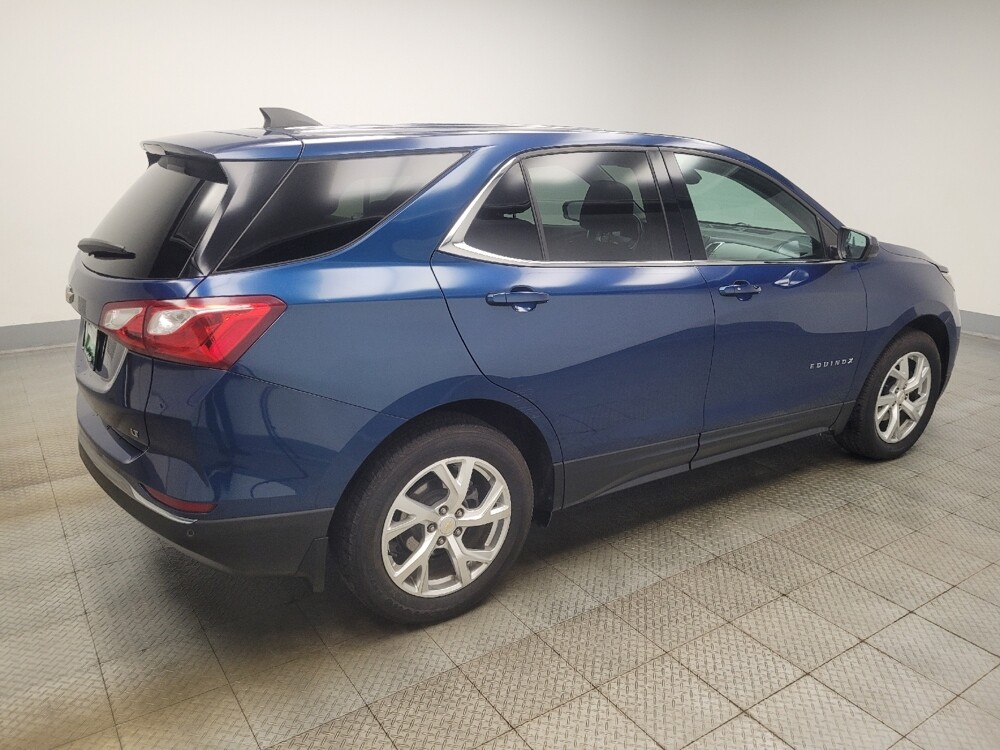 2020 Chevrolet Equinox in Indianapolis, IN 46222 - 18130424 10