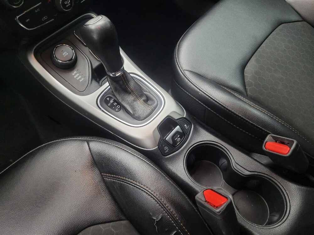 2019 Jeep Compass in Indianapolis, IN 46222 - 18130426 26