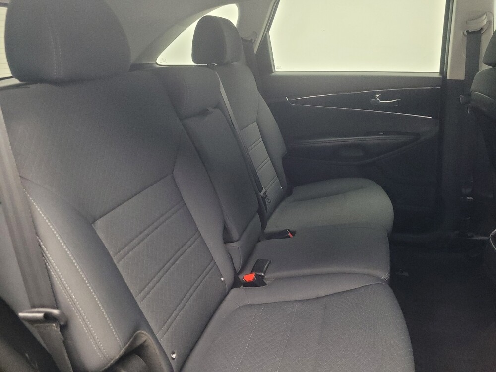 2019 Kia Sorento in Ft Wayne, IN 46805 - 18130427 19