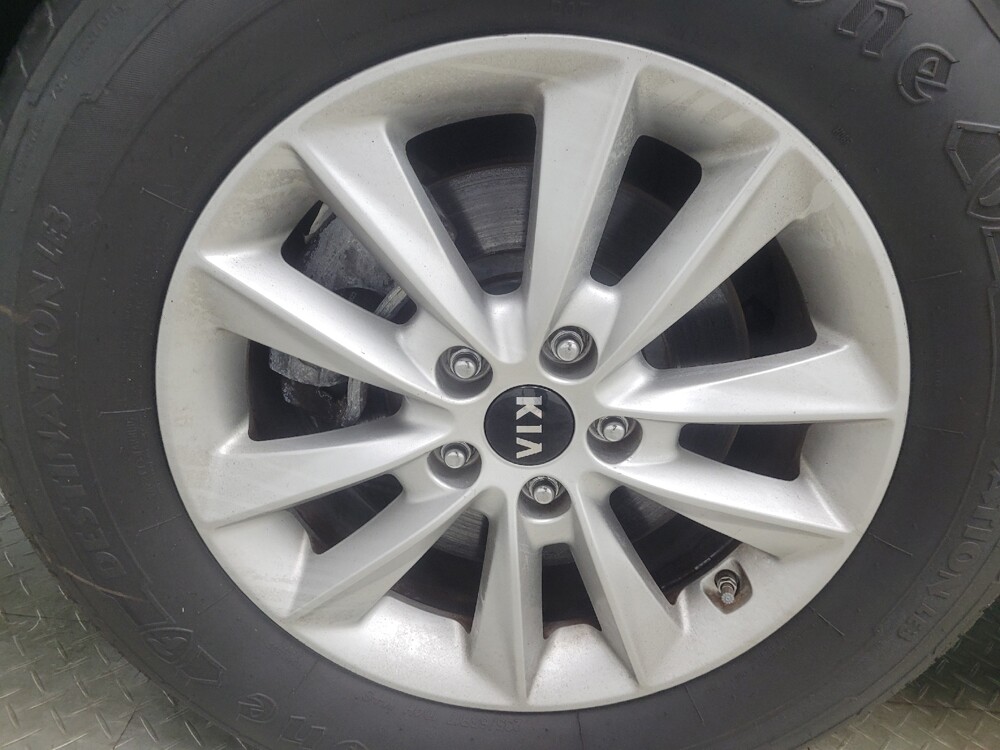 2019 Kia Sorento in Ft Wayne, IN 46805 - 18130427 31