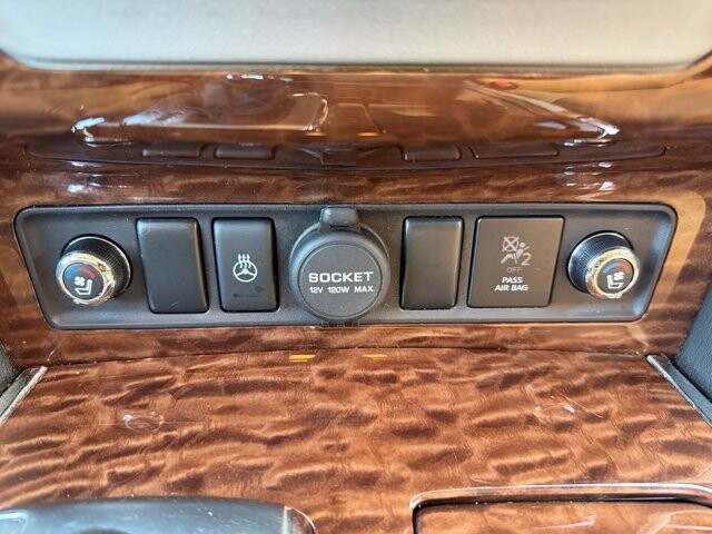 2017 Nissan Armada in Knoxville, TN 37920 - 18130429 31