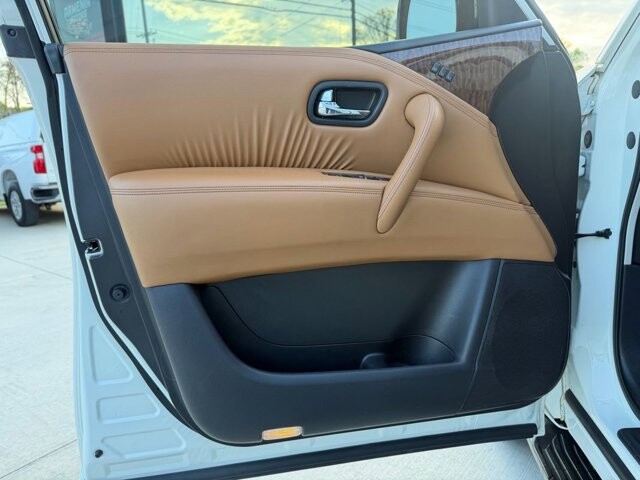 2017 Nissan Armada in Knoxville, TN 37920 - 18130429 5