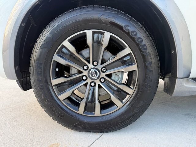 2017 Nissan Armada in Knoxville, TN 37920 - 18130429 34