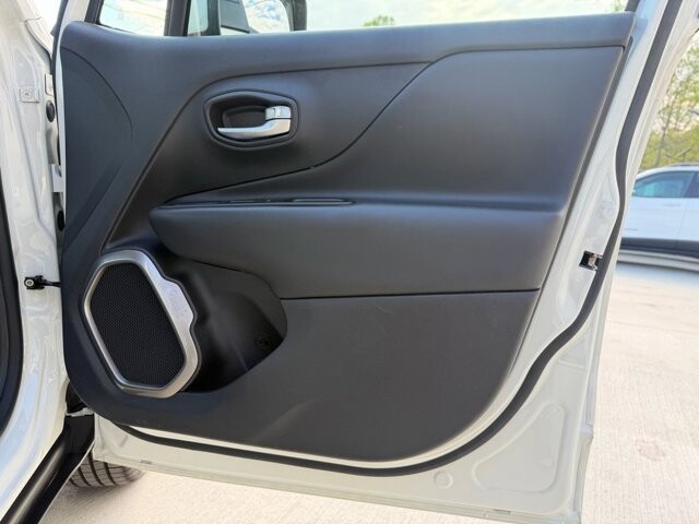 2018 Jeep Renegade in Knoxville, TN 37920 - 18130430 7