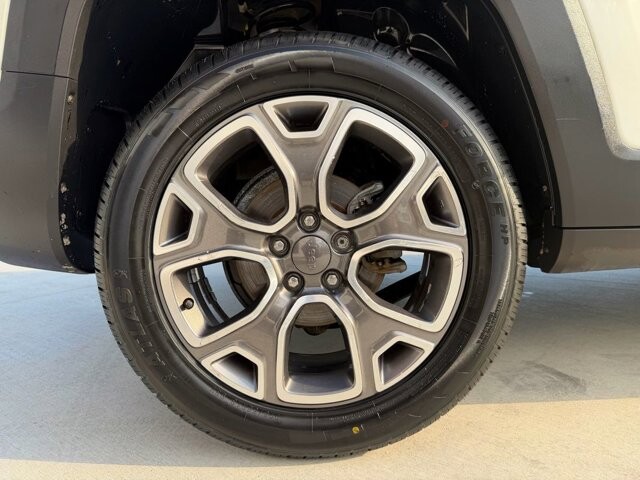 2018 Jeep Renegade in Knoxville, TN 37920 - 18130430 29