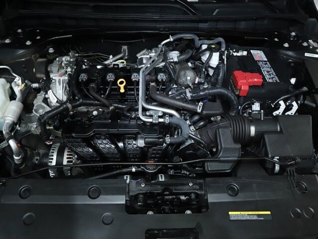2025 Nissan Altima in Bedford, OH 44146 - 18130442 34