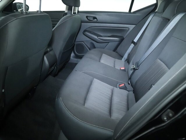2025 Nissan Altima in Bedford, OH 44146 - 18130442 14