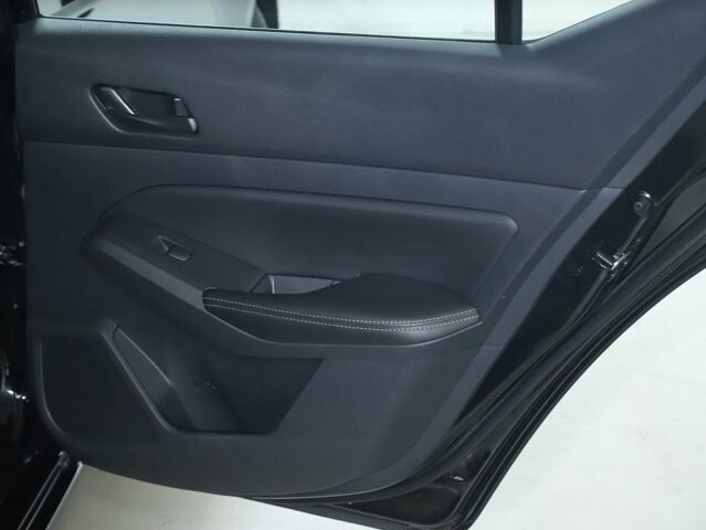 2025 Nissan Altima in Bedford, OH 44146 - 18130442 30