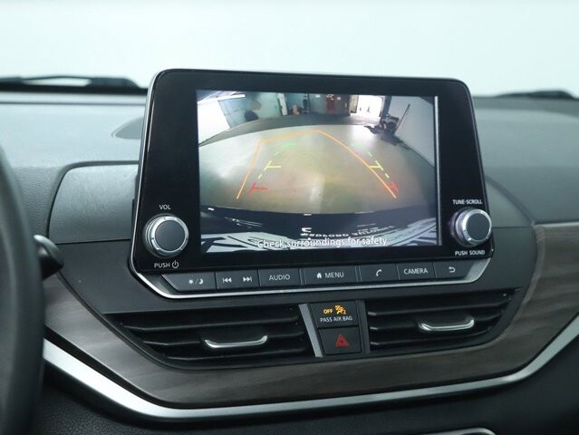2025 Nissan Altima in Bedford, OH 44146 - 18130442 28