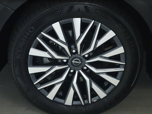 2025 Nissan Altima in Bedford, OH 44146 - 18130442 36