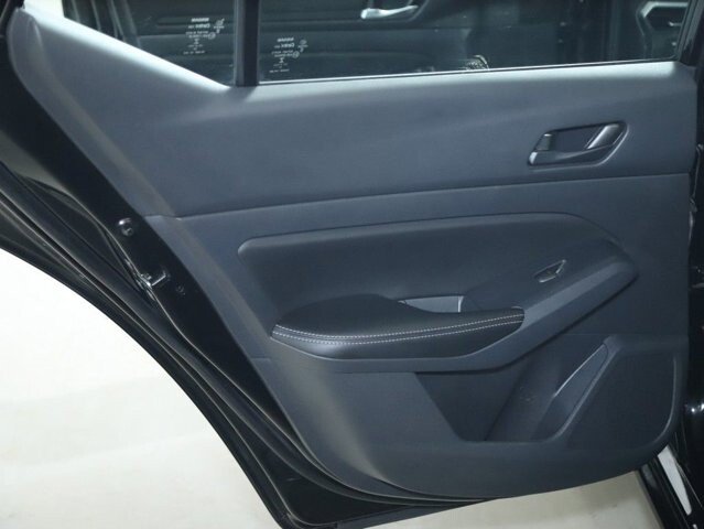 2025 Nissan Altima in Bedford, OH 44146 - 18130442 13