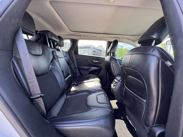 2019 Jeep Cherokee in Winchester, VA 22602 - 18130447 11