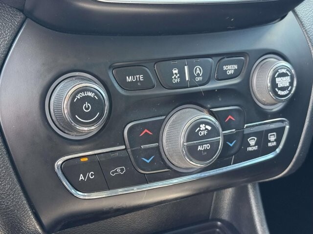 2019 Jeep Cherokee in Winchester, VA 22602 - 18130447 37