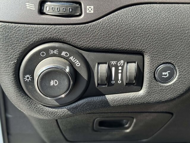2019 Jeep Cherokee in Winchester, VA 22602 - 18130447 41