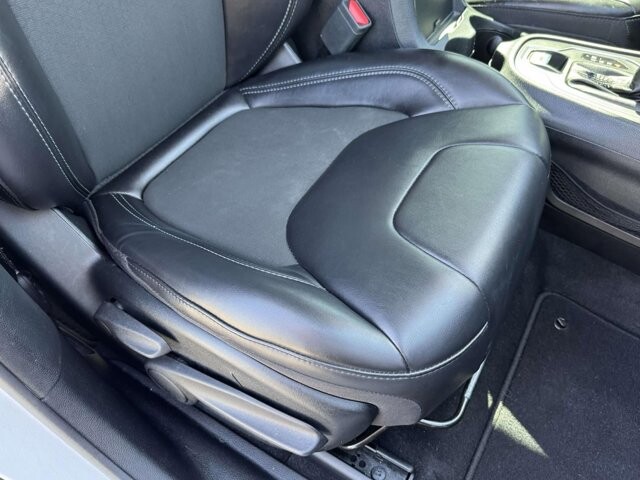 2019 Jeep Cherokee in Winchester, VA 22602 - 18130447 10