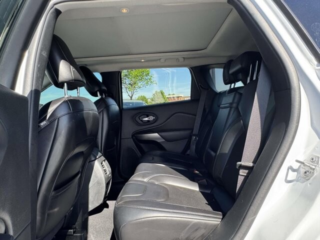 2019 Jeep Cherokee in Winchester, VA 22602 - 18130447 13