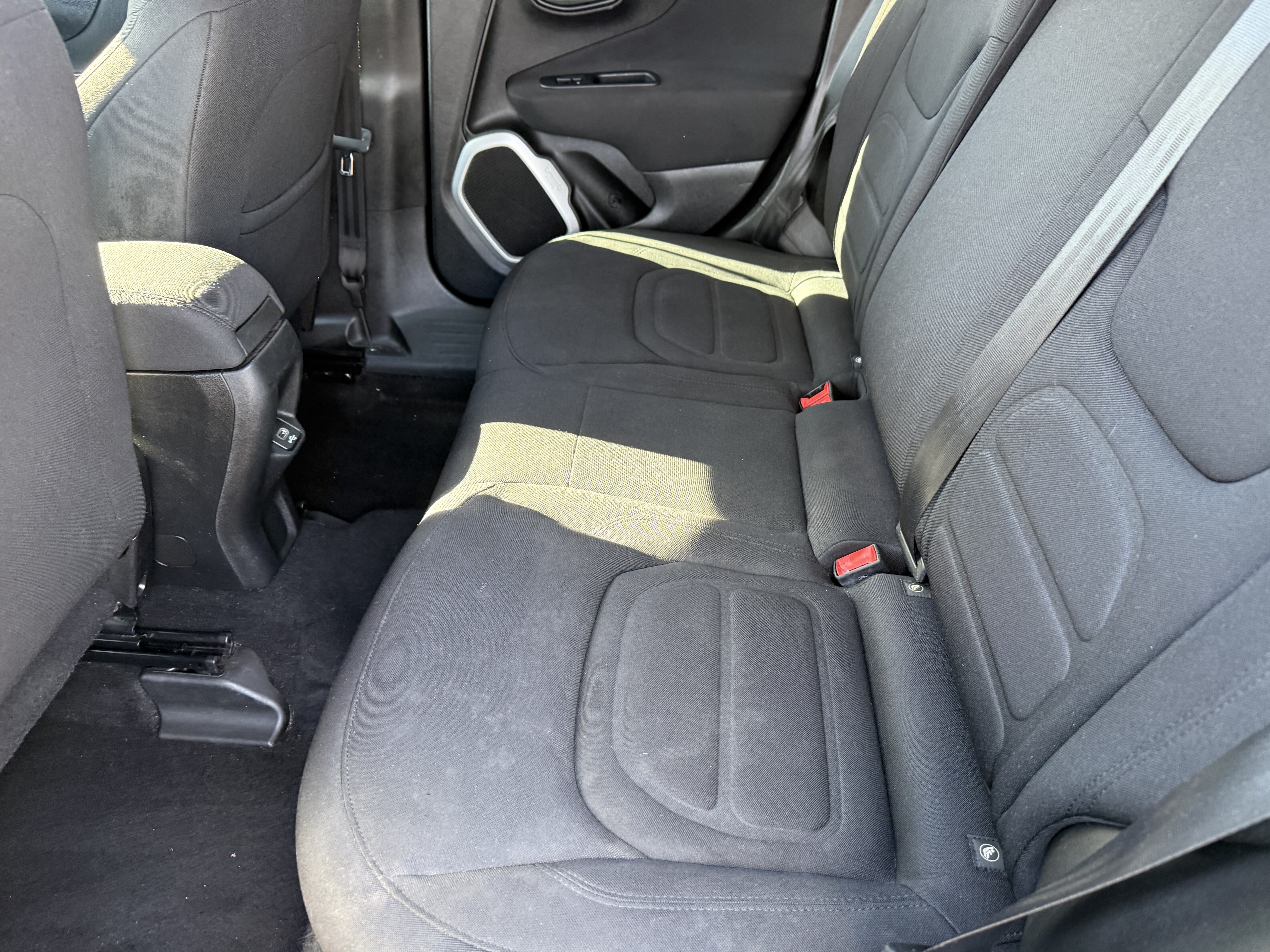 2018 Jeep Renegade in Phoenix, AZ 85022 - 18130448 8