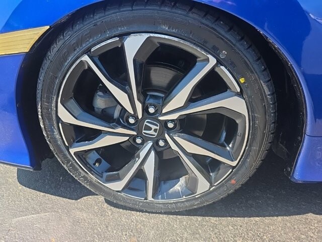 2017 Honda Civic in Marysville, OH 43040 - 18130455 11