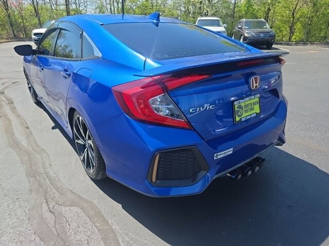 2017 Honda Civic in Marysville, OH 43040 - 18130455 5