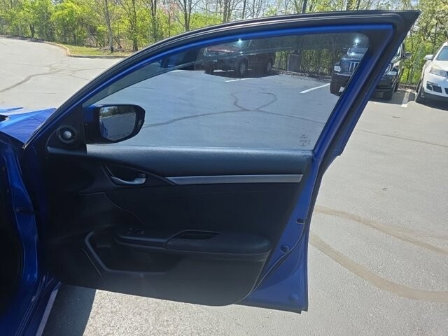 2017 Honda Civic in Marysville, OH 43040 - 18130455 35