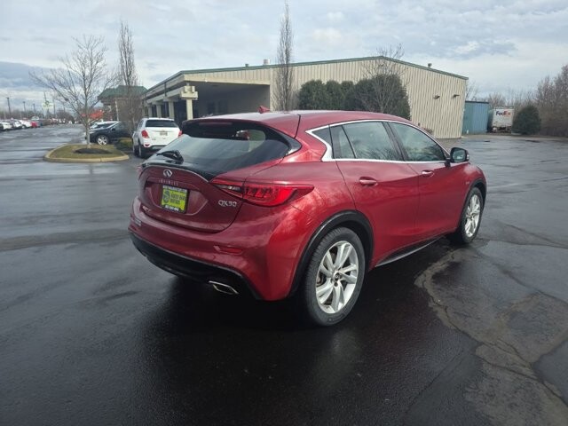 2018 INFINITI QX30 in Marysville, OH 43040 - 18130456 8