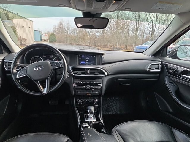 2018 INFINITI QX30 in Marysville, OH 43040 - 18130456 32