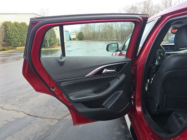 2018 INFINITI QX30 in Marysville, OH 43040 - 18130456 33