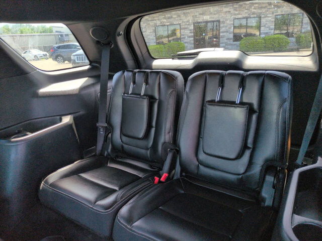 2017 Ford Explorer in North Little Rock, AR 72117-1620 - 18130460 4