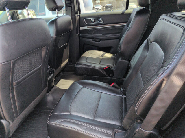 2017 Ford Explorer in North Little Rock, AR 72117-1620 - 18130460 5