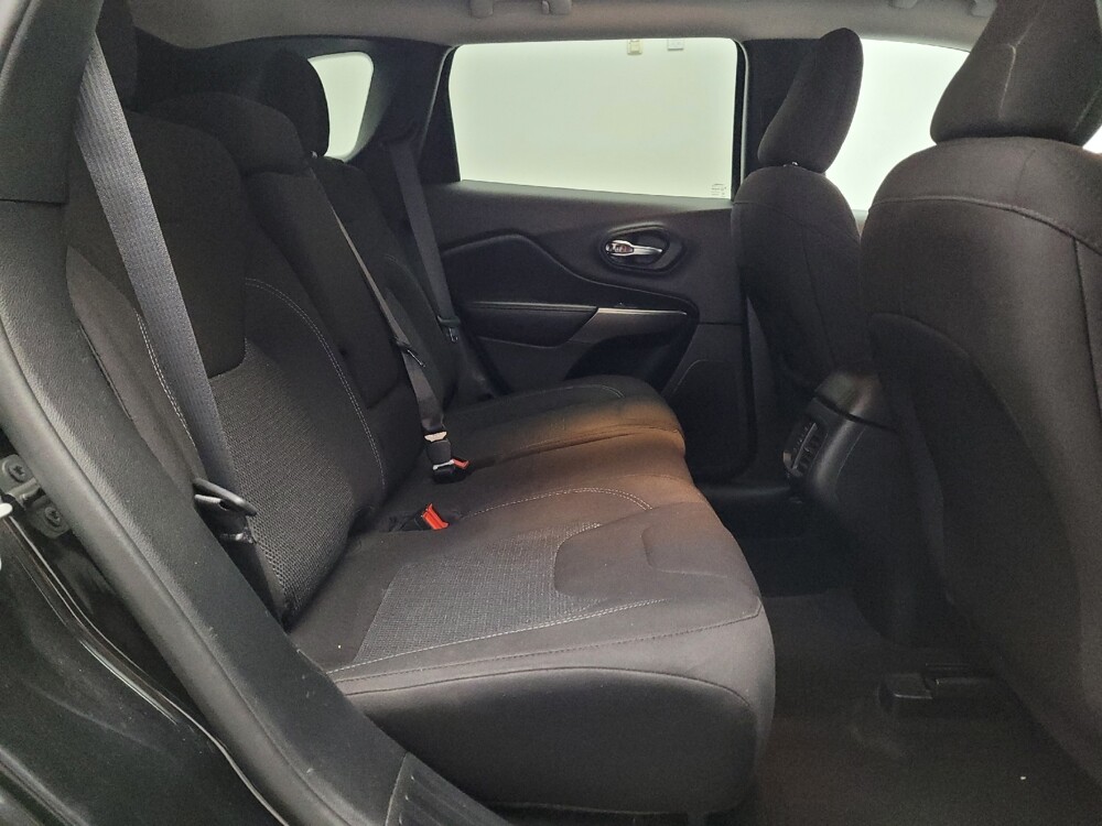 2020 Jeep Cherokee in Tulsa, OK 74145 - 18130461 19