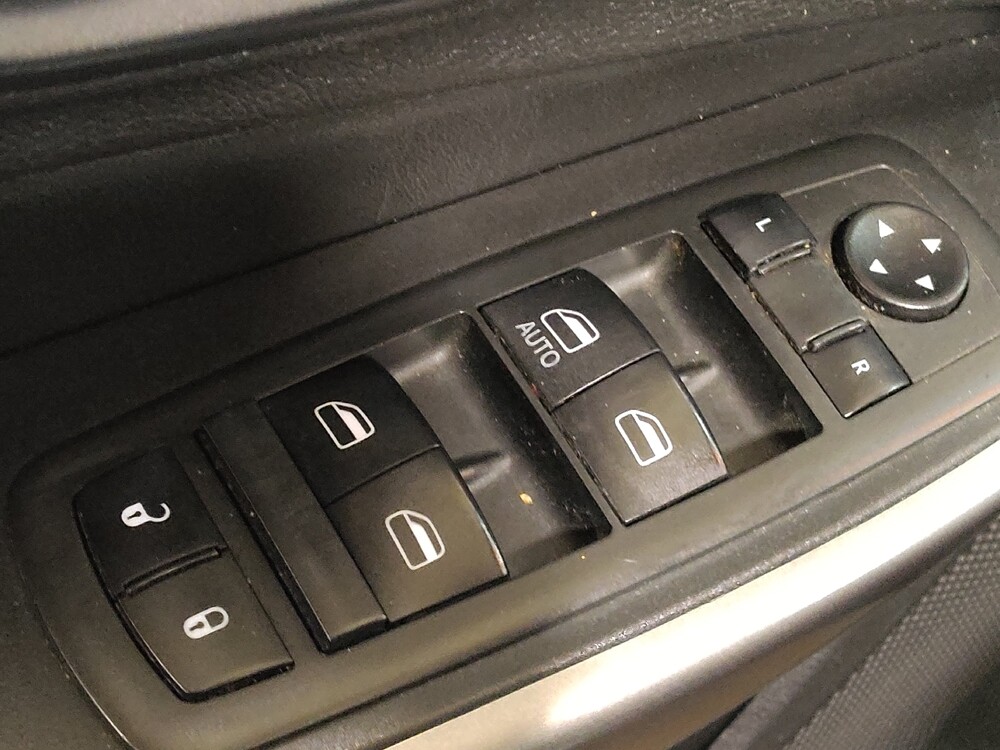 2020 Jeep Cherokee in Tulsa, OK 74145 - 18130461 27