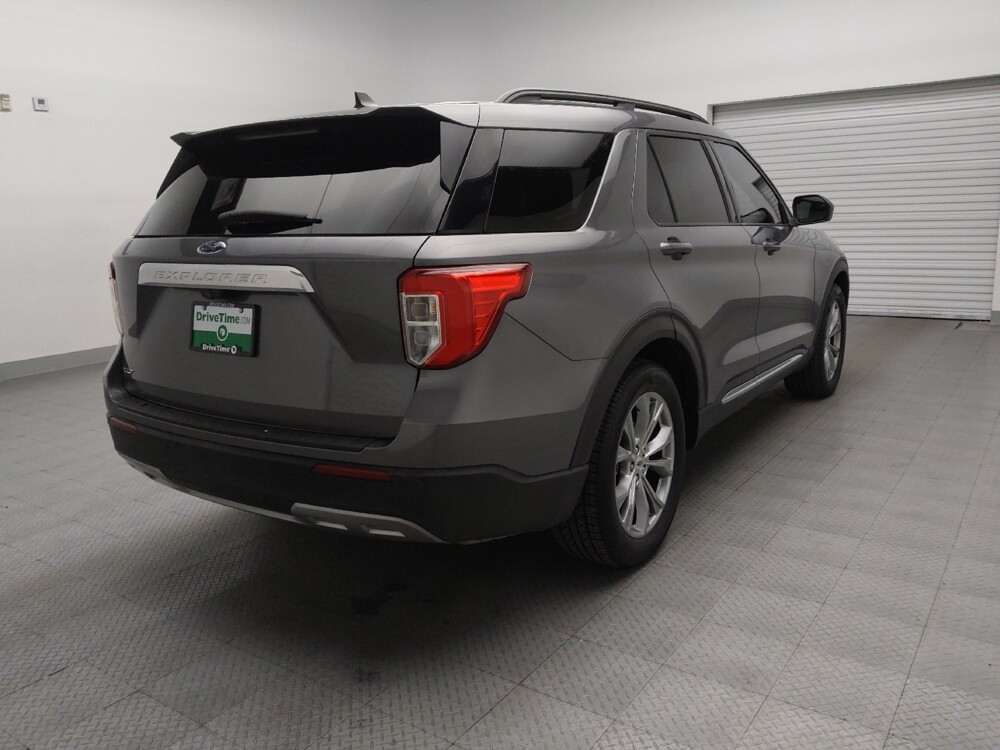 2021 Ford Explorer in Tulsa, OK 74145 - 18130463 9