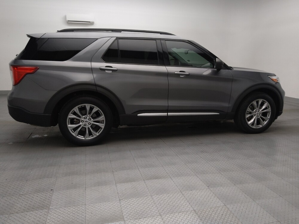 2021 Ford Explorer in Tulsa, OK 74145 - 18130463 10