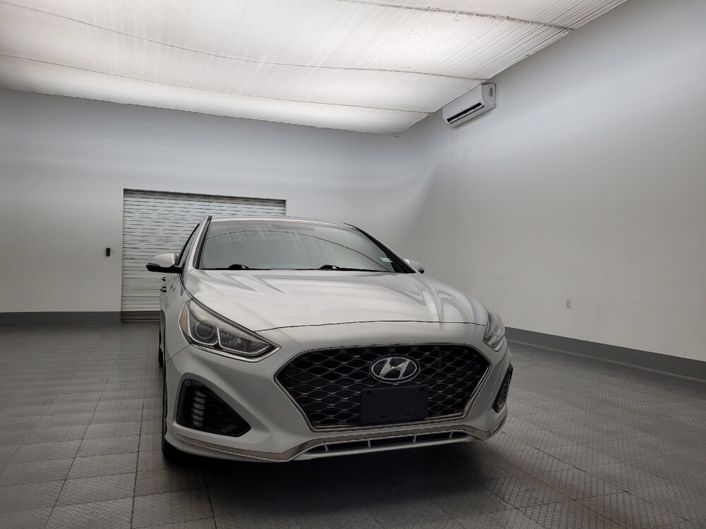 2018 Hyundai Sonata in Glendale, AZ 85301 - 18130466 14