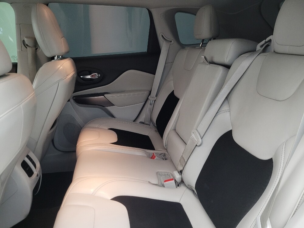 2020 Jeep Cherokee in Phoenix, AZ 85022 - 18130467 18