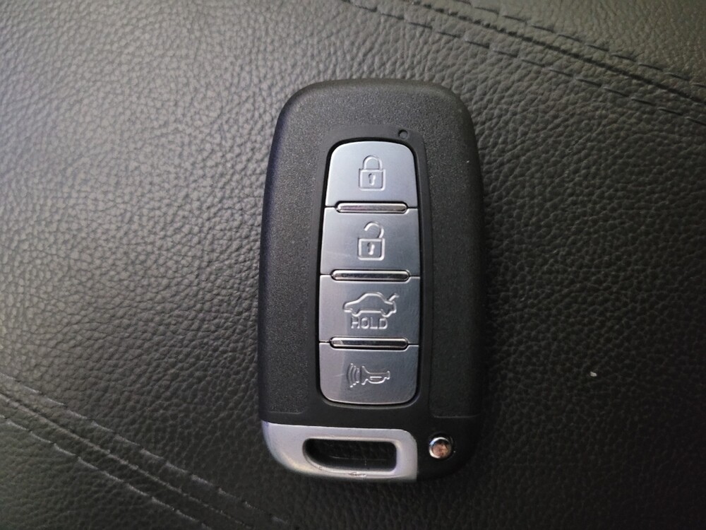 2016 Hyundai Santa Fe in Sacramento, CA 95821 - 18130486 32