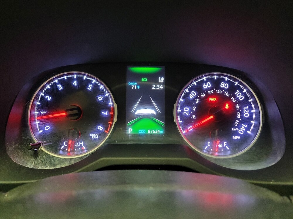 2019 Toyota RAV4 in Riverside, CA 92504 - 18130491 23